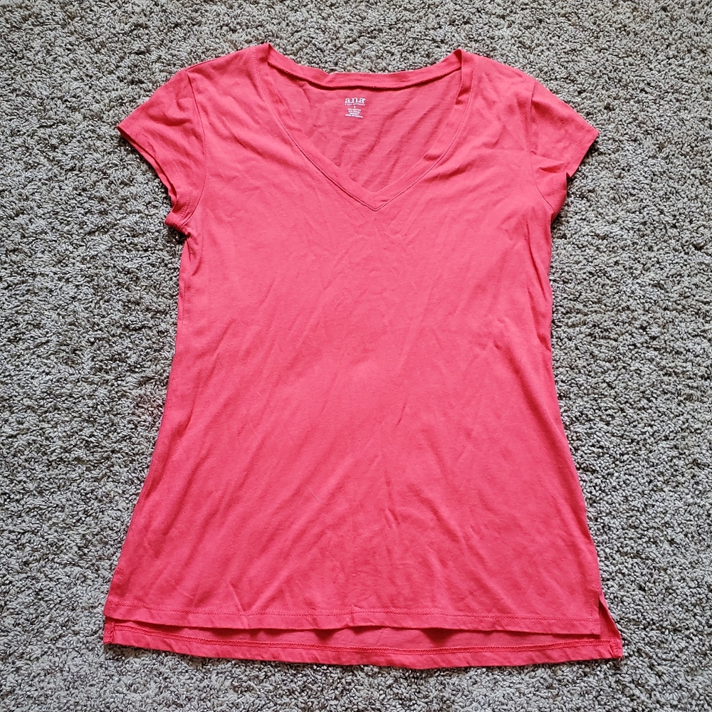 **a.n.a. V-Neck Short Sleeve T-Shirt